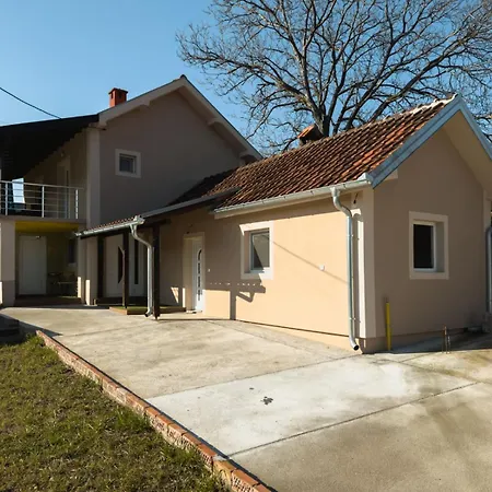 Hill 2 Апартаменты *