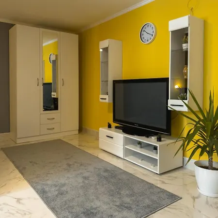 Апартаменты Hill 2 *